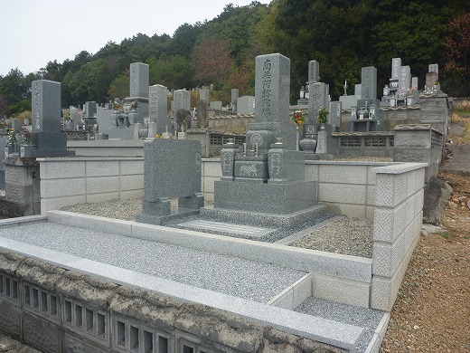 関市龍泰寺で天山石のお墓建立