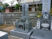 足立様　墓石建立