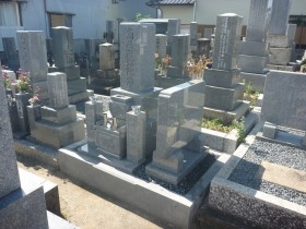 岐阜市萱場墓地で唐原石のお墓と墓誌建立しました