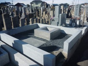 愛知県一宮市地域墓地でお墓の四ツ石工事