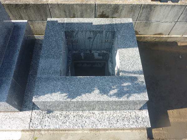 愛知県あま市法光寺墓地で四つ石組みました