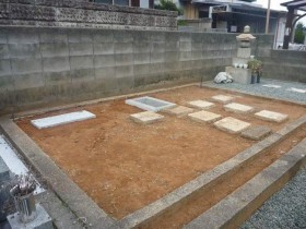 岐阜市教寿寺墓地でお墓の御影石納骨室工事