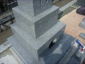 磨き直しをして綺麗になったお墓
