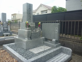 岐阜市市橋墓地で青木石の墓誌建立しました
