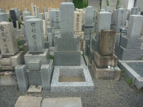 京都市寶蓮寺墓地で巻石工事をしました