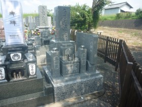 岐阜市柳津町宮東墓地で大島石のお墓建立しました
