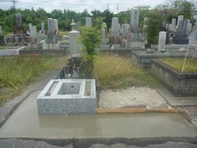 瑞穂市美江寺共同墓地で外柵基礎石工事をしました