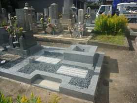 大垣市正圓寺墓地でお墓の四ツ石工事をしました