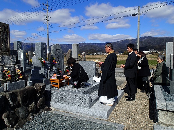 垂井町府中で建碑式のお手伝い