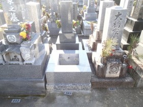 岐阜市東鏡島墓地でお墓の四ツ石を組みました　442番
