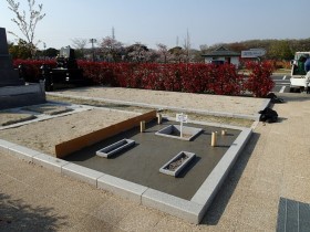 愛知県名古屋市みどりが丘公園墓地で基礎コンクリート工事をしました