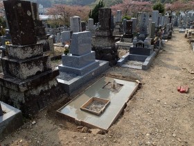 岐阜市市営上加納墓地１９号地でお墓建立工事開始
