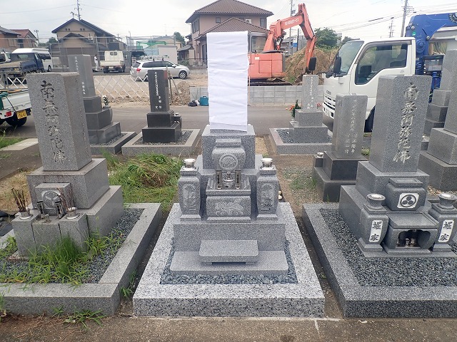 純国産墓石唐原石のお墓建立 純国産墓石唐原石のお墓建立