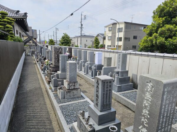 西勝寺墓地