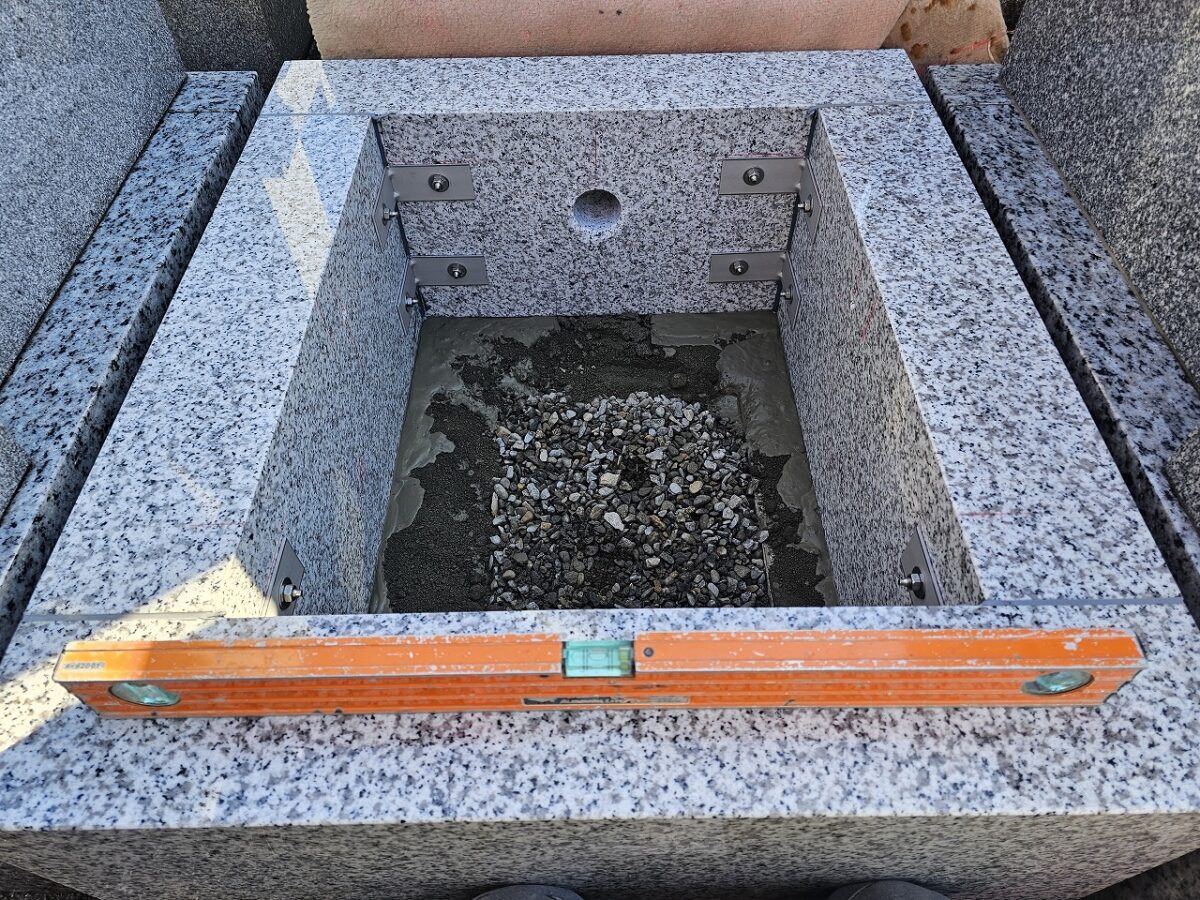 強化モルタルを使って施工