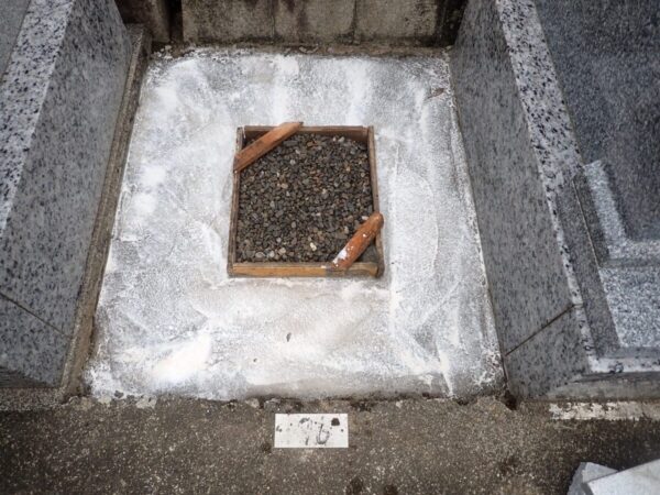 モルタル接着剤