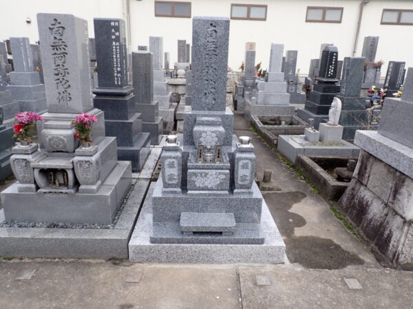 純国産天山石のお墓建立