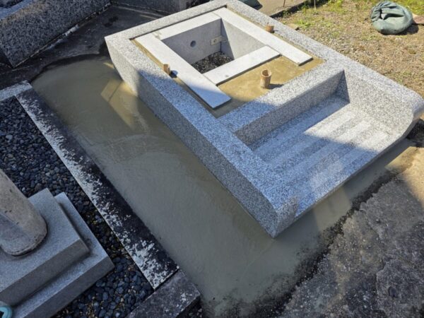 横の道のコンクリート