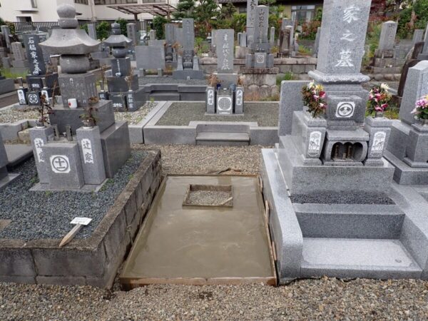 基礎コンクリート工事の完了