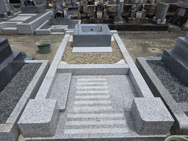 愛知県一宮市北黒田東部霊園での四ツ石施工完了