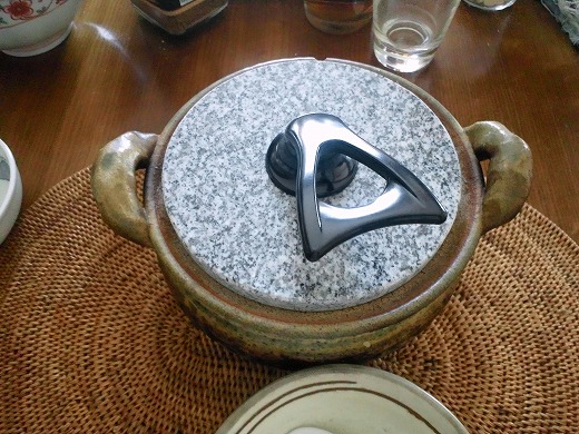 大島石の土鍋蓋