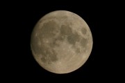 Ｅｏｓで撮った満月