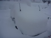 雪に埋もれた愛車