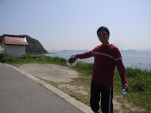 遠くに鳴門大橋