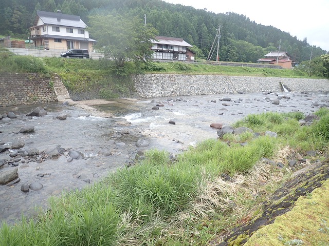 渓相は悪くない