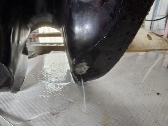 タンクに穴が空いた